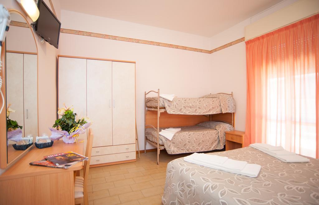 Hotel Bagli Rímini Habitación foto